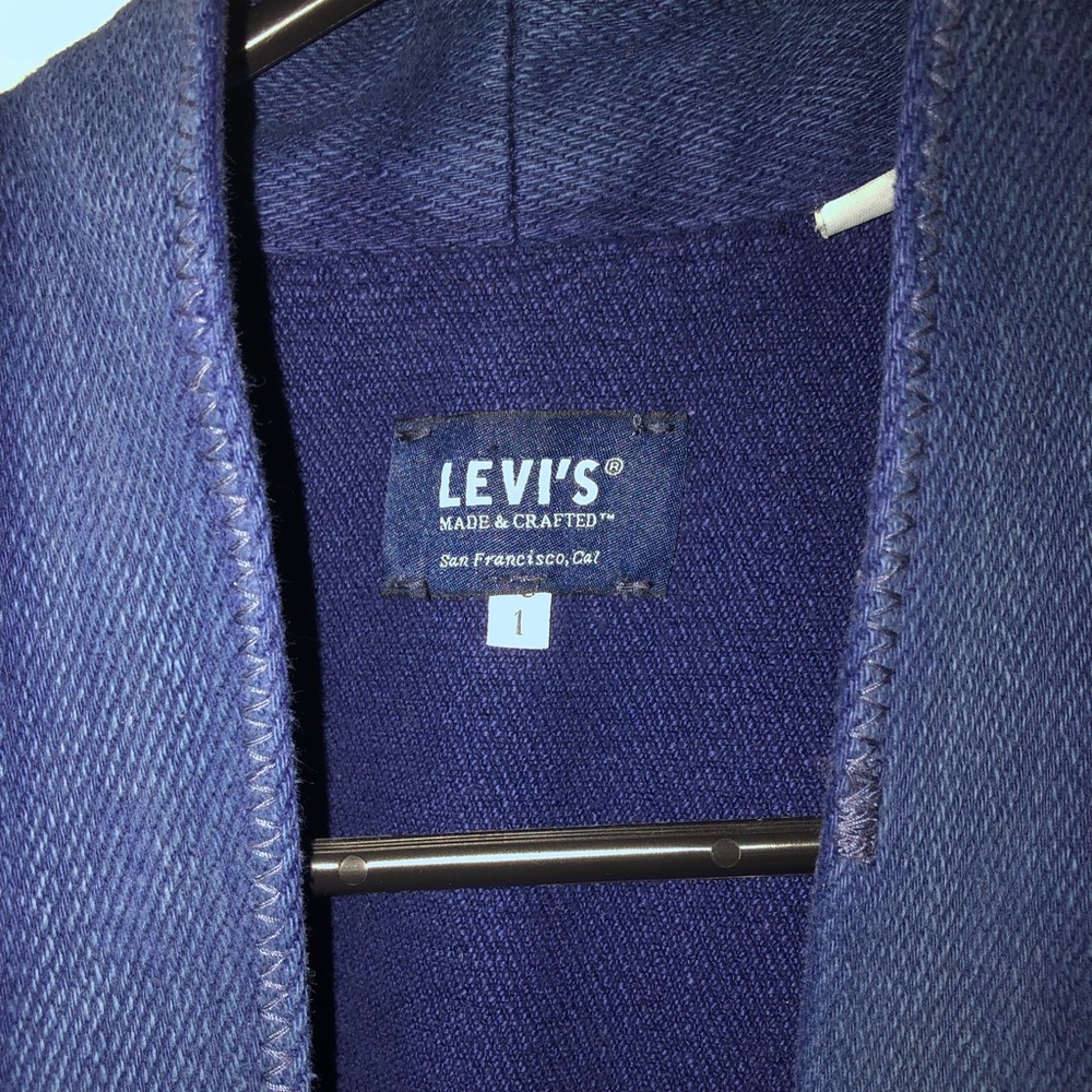 Levi’s - Picture 2 of 4